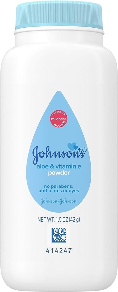 Johnsons Baby Naturally Derived Cornstarch Baby Powder with Aloe and Vitamin E for Delicate Skin, Hypoallergenic and Free of Parabens, Phthalates, and Dyes for Gentle Baby Skin Care, 1.5 oz